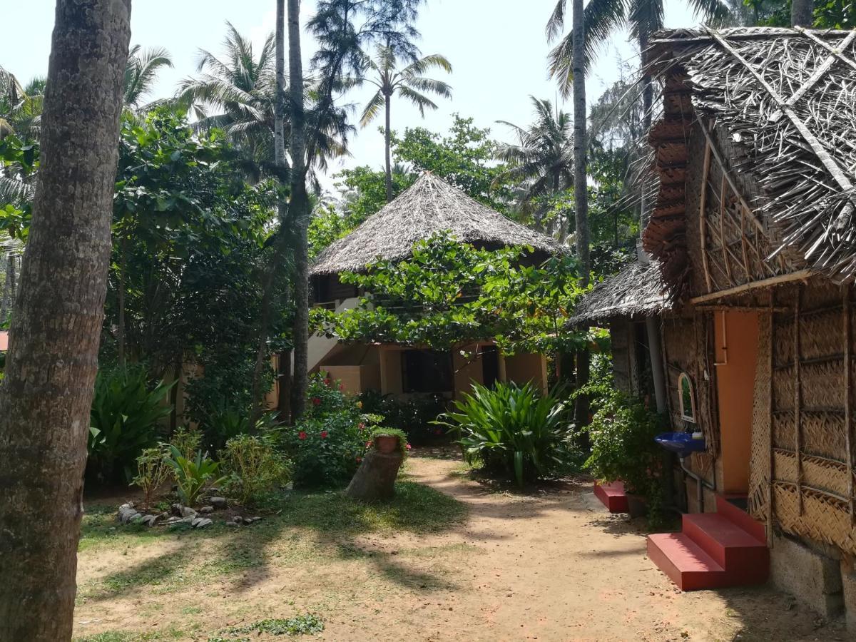 Sukriti Beach Resort Варкала Экстерьер фото