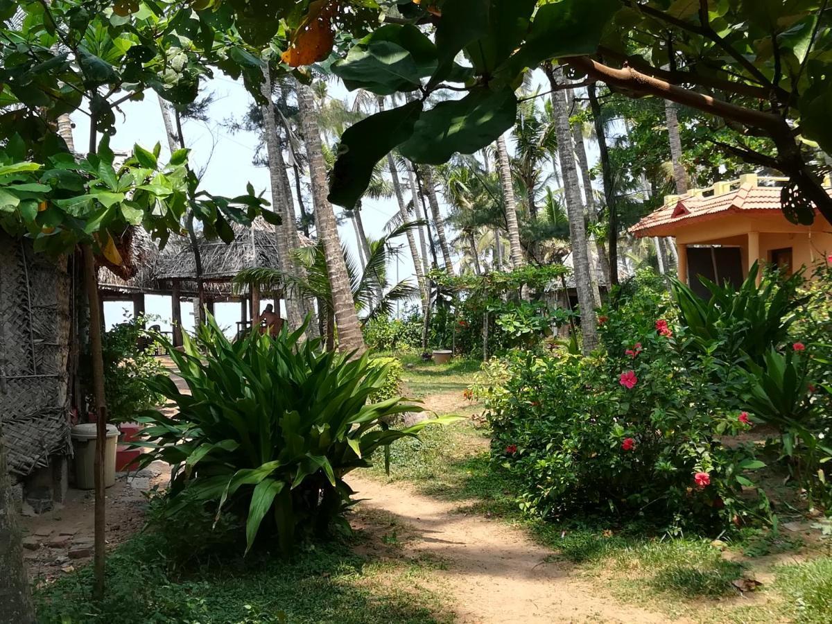 Sukriti Beach Resort Варкала Экстерьер фото
