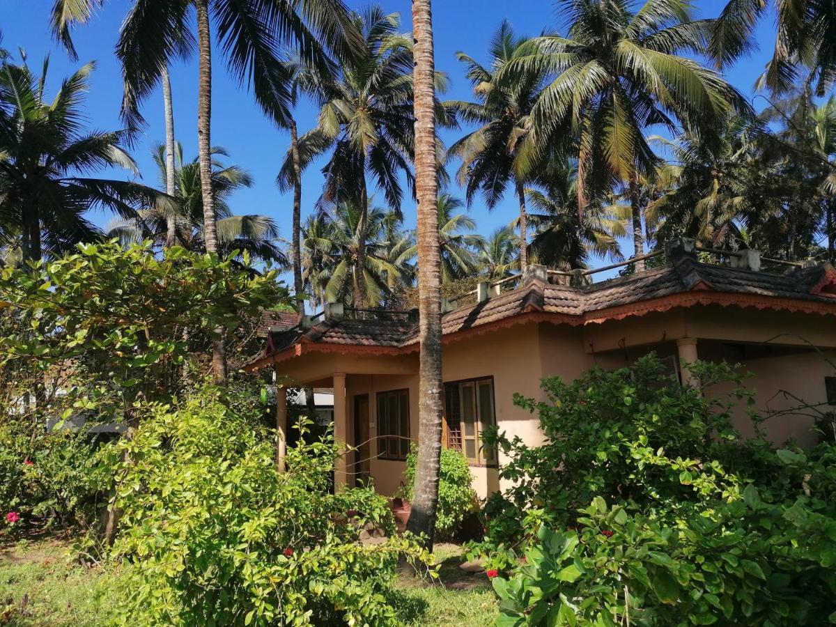 Sukriti Beach Resort Варкала Экстерьер фото