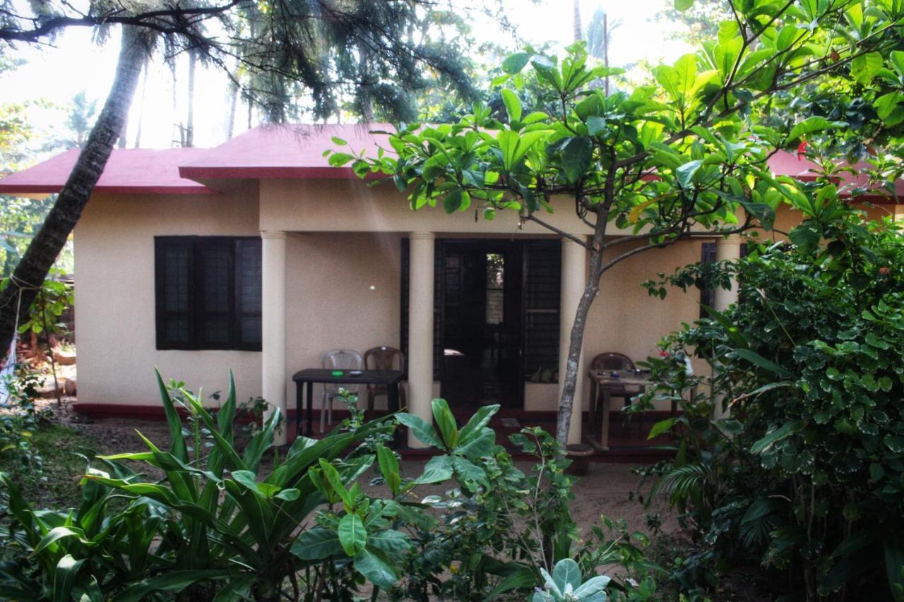 Sukriti Beach Resort Варкала Экстерьер фото